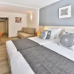 ホテル Ihotel Sunny 4*