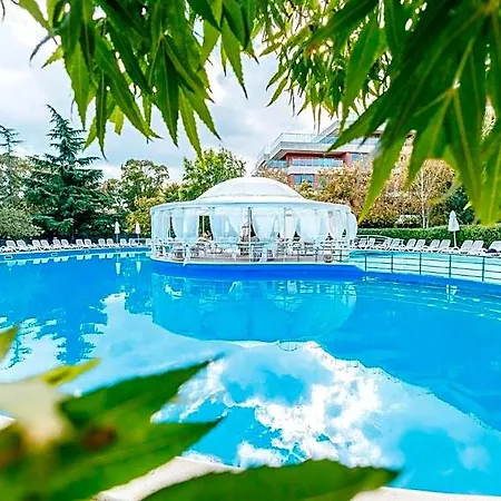 Ihotel Sunny Хотел 4*
