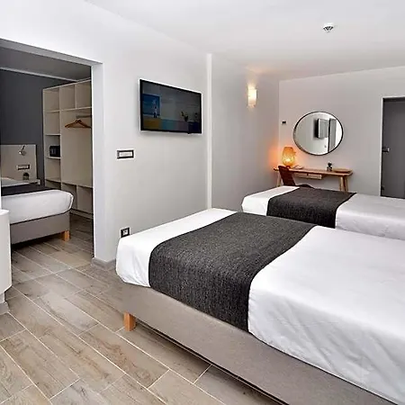 Ihotel Sunny 4*